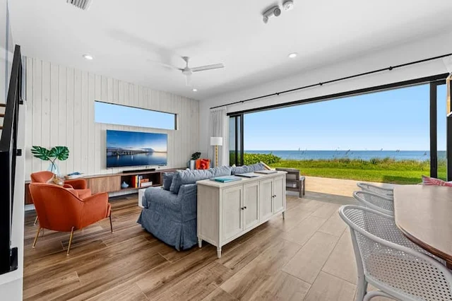 NEW Luxury Modern Beachfront Villa w/ Heated Pool #21