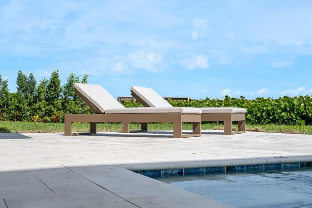 NEW Luxury Modern Beachfront Villa w/ Heated Pool #33