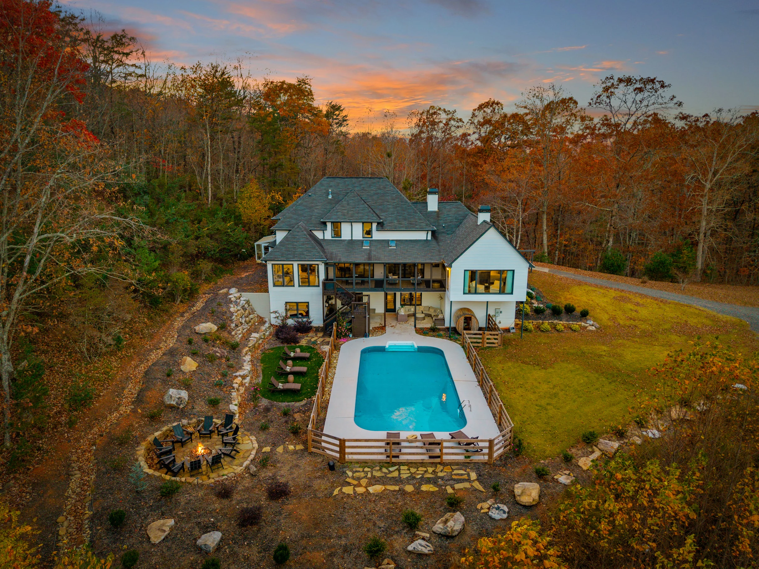 Wander Dahlonega Golden