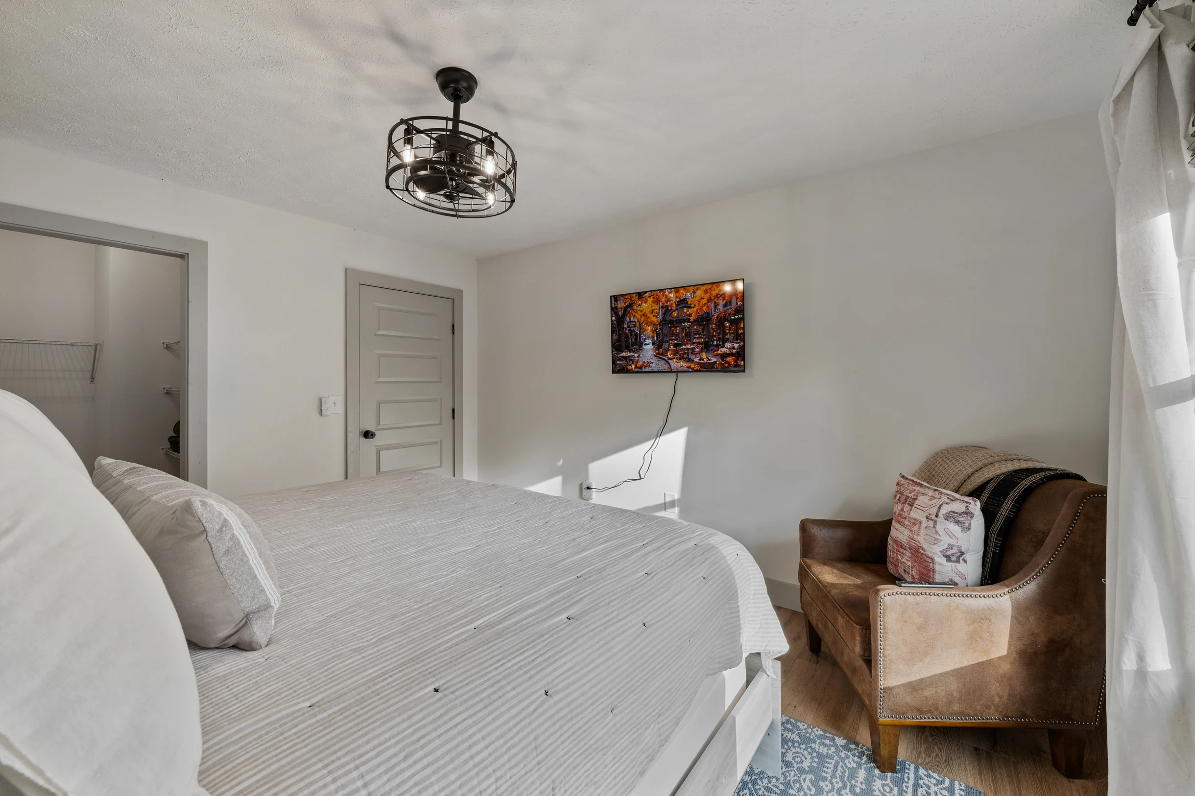 Wander Dahlonega Golden #94