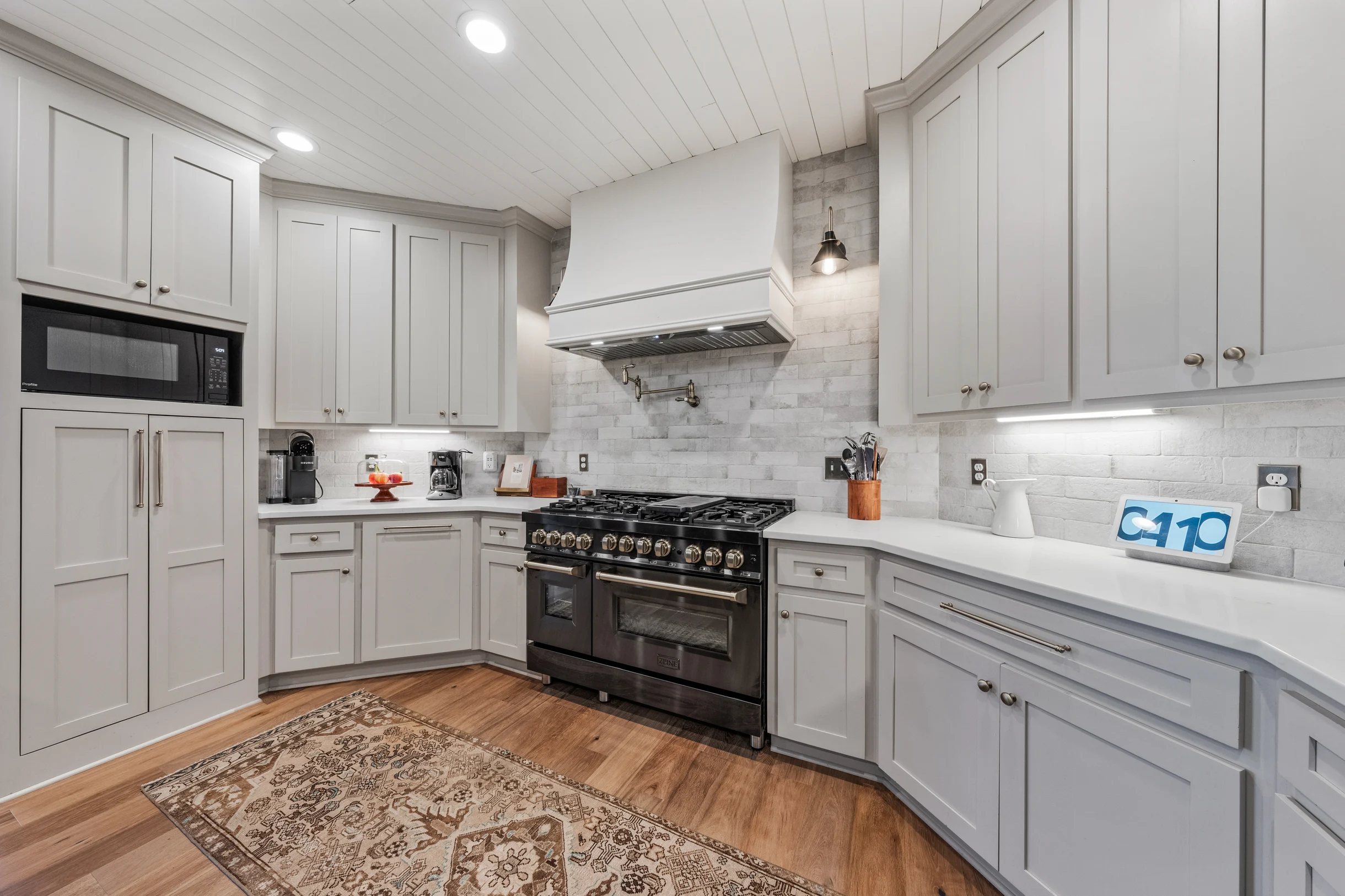 Wander Dahlonega Golden #95