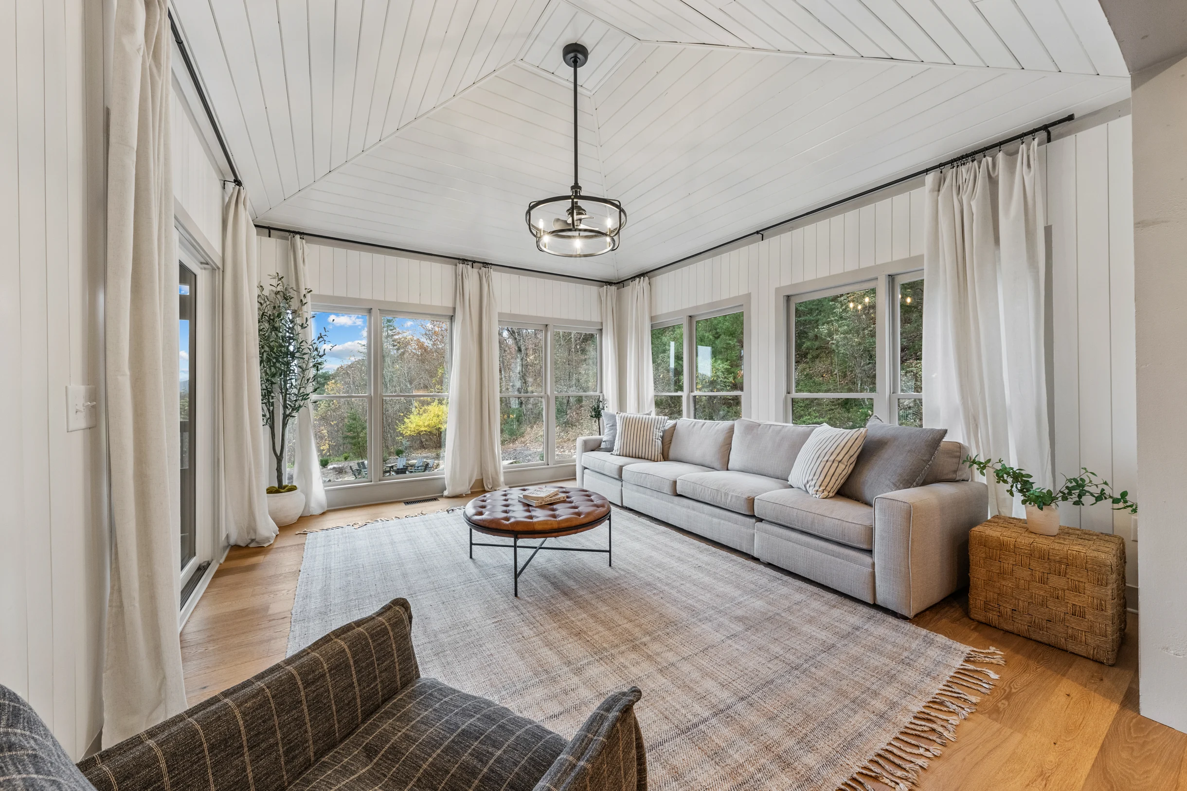 Wander Dahlonega Golden #36