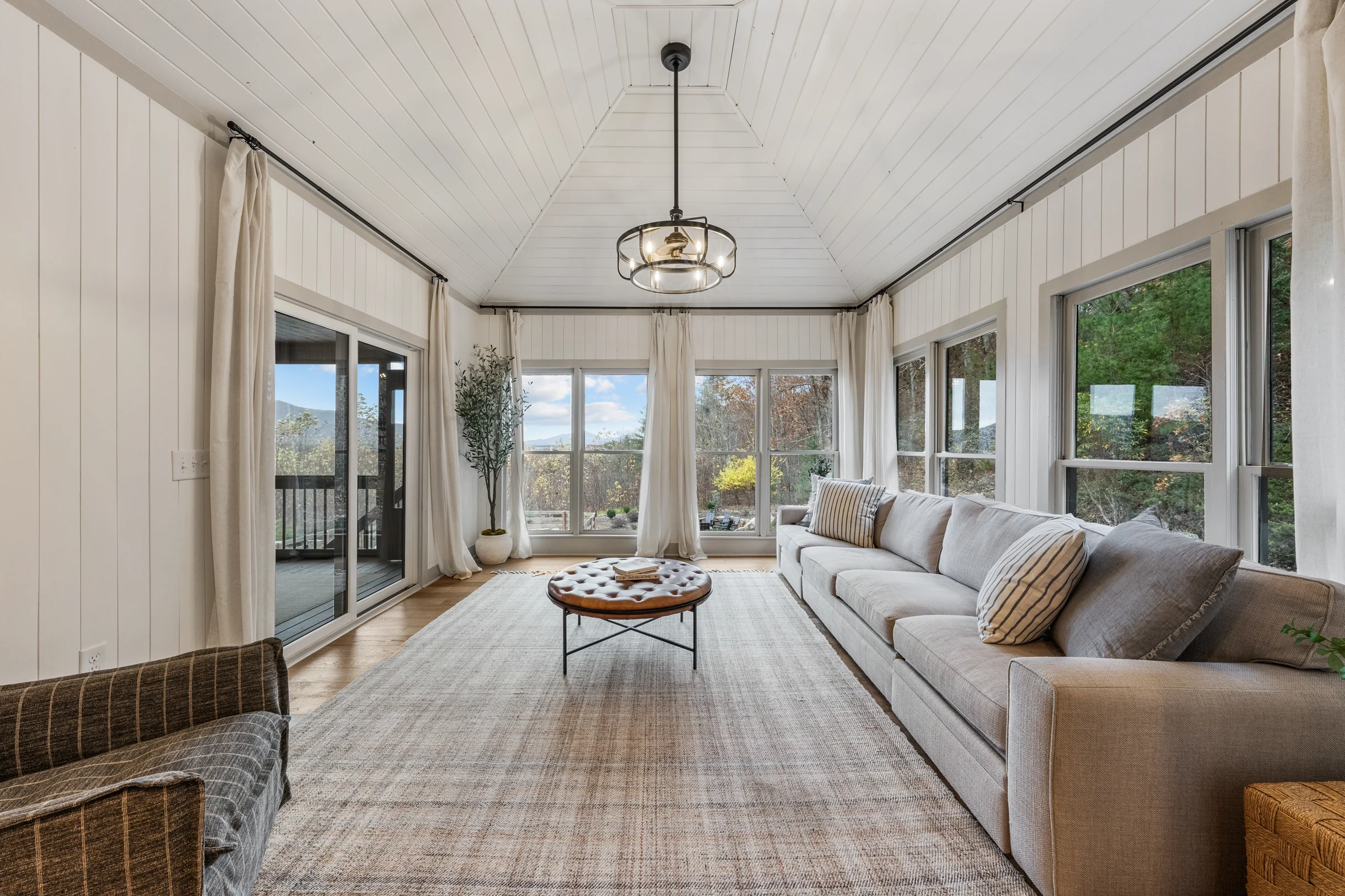 Wander Dahlonega Golden #96