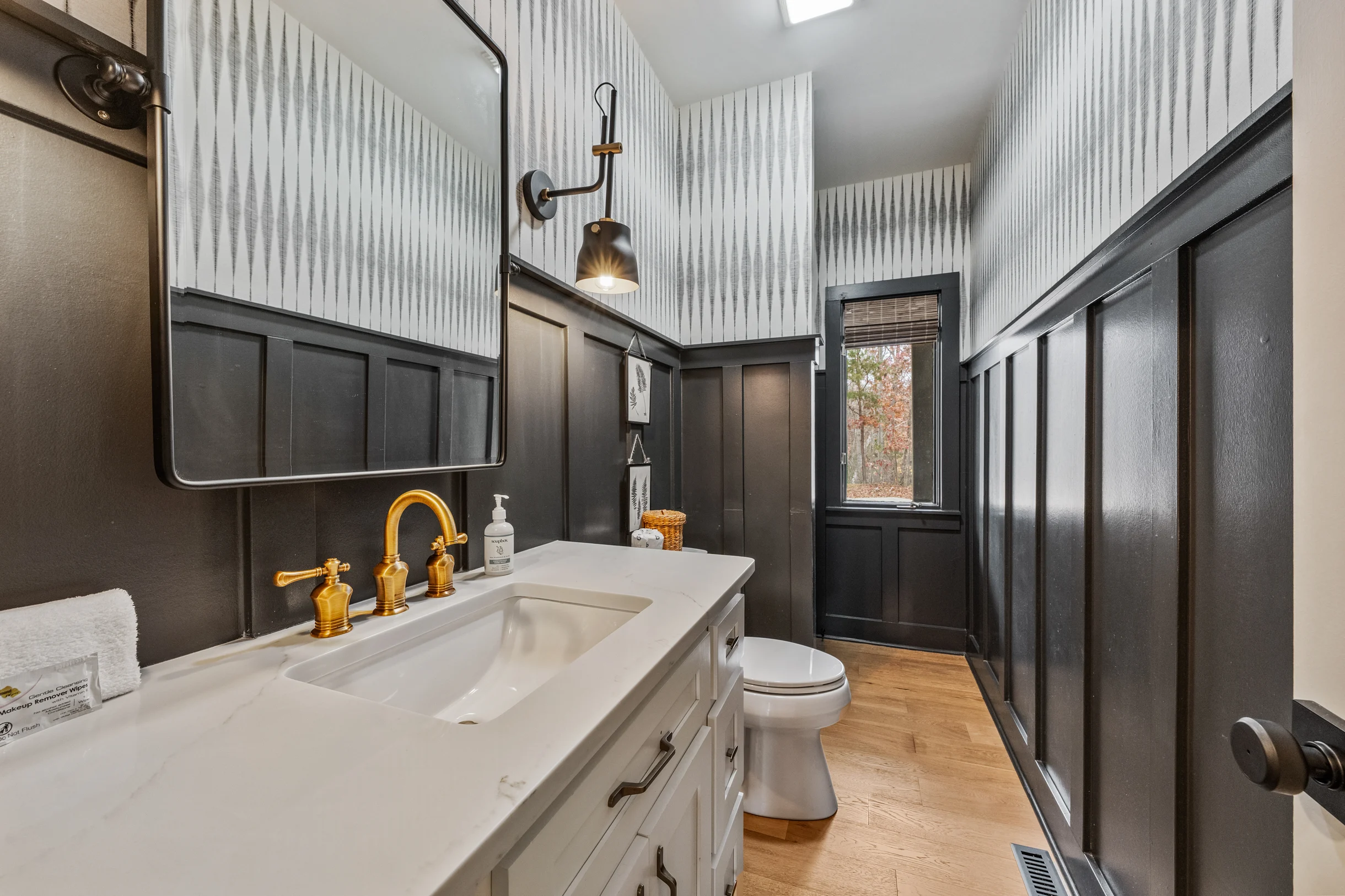 Wander Dahlonega Golden #16