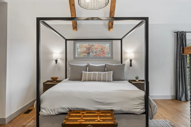 Bedroom 1 image 1