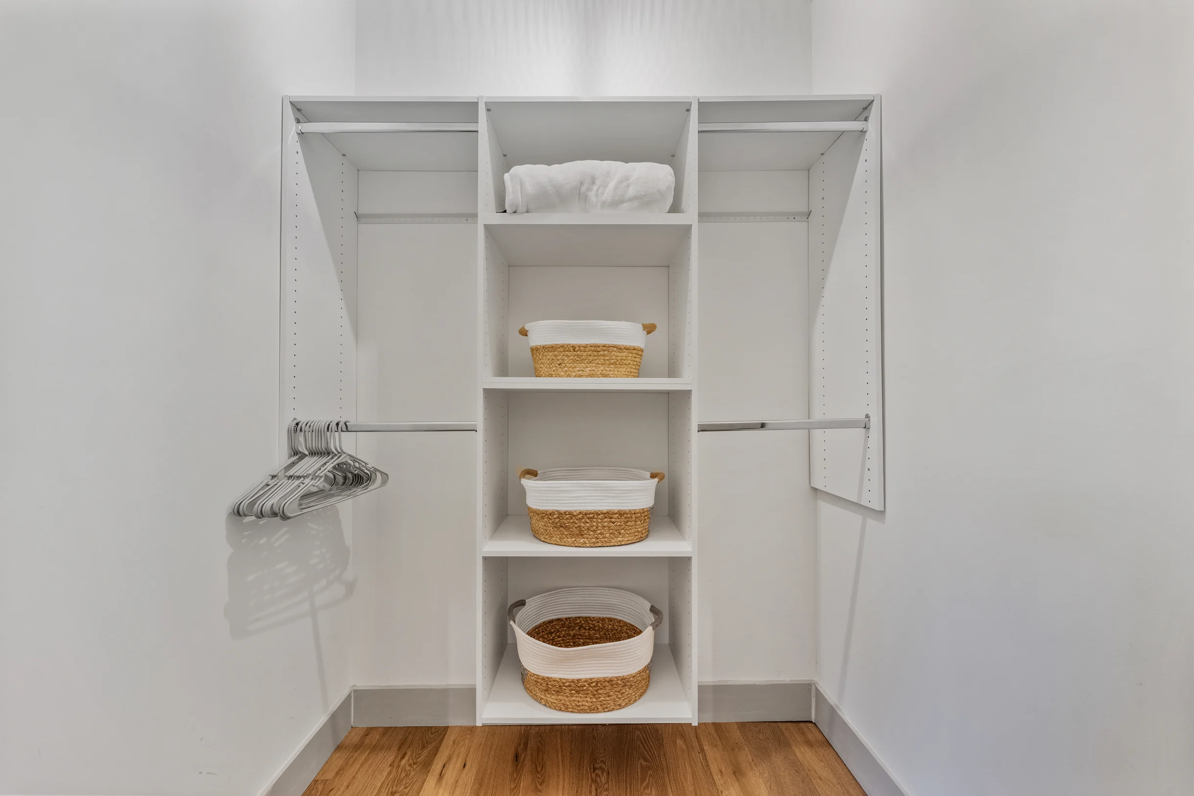 Wander Dahlonega Golden #133