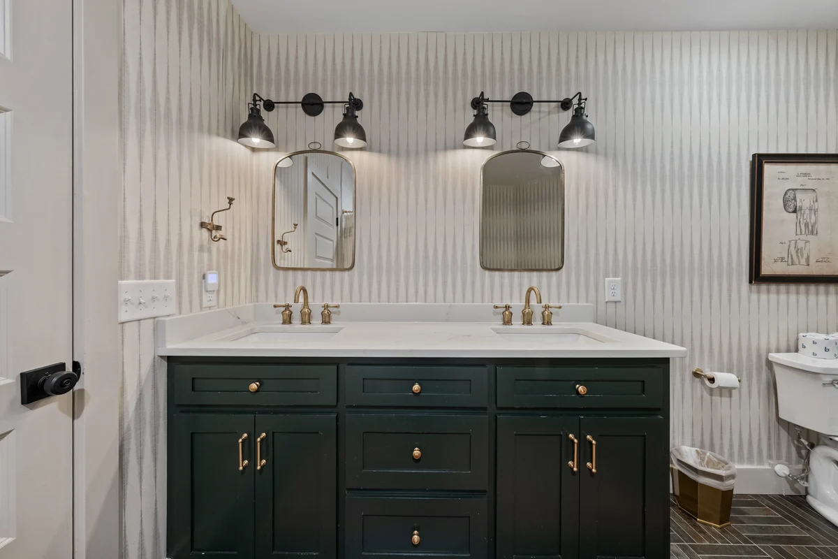 Wander Dahlonega Golden