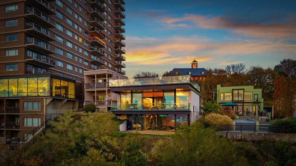 Wander Cincinnati Vista