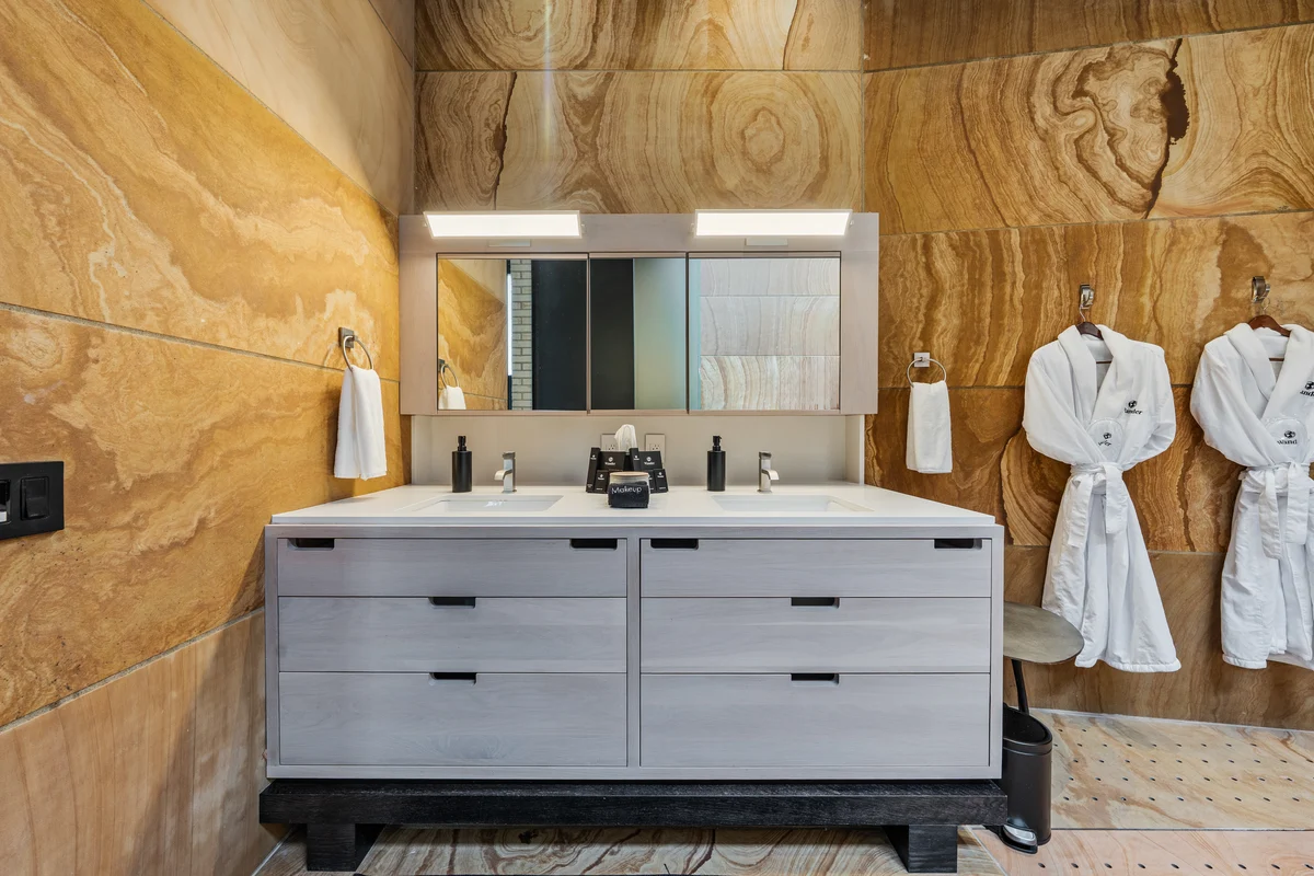 Wander Cincinnati Vista