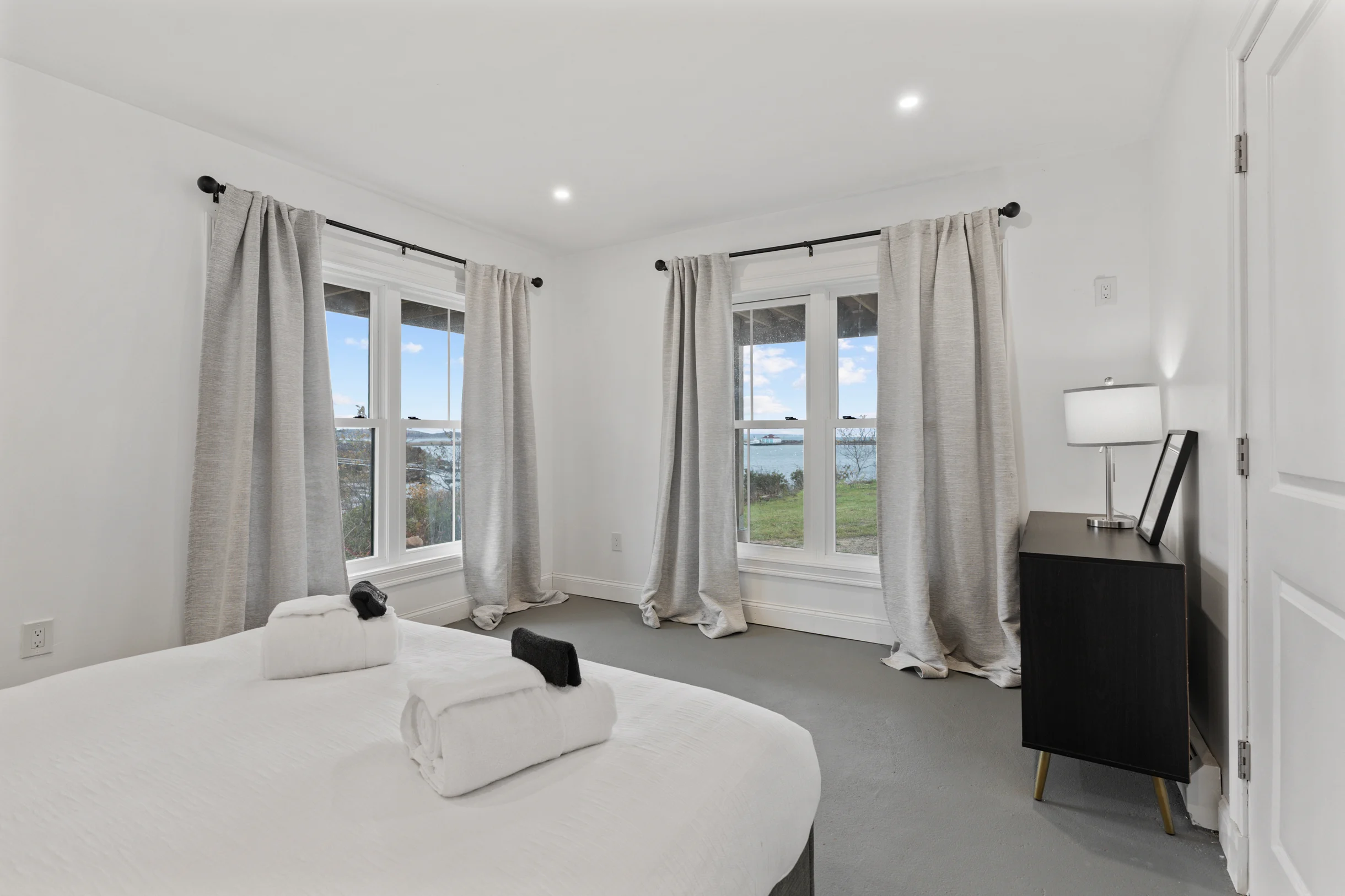 Wander Cuttyhunk Waterfront #39