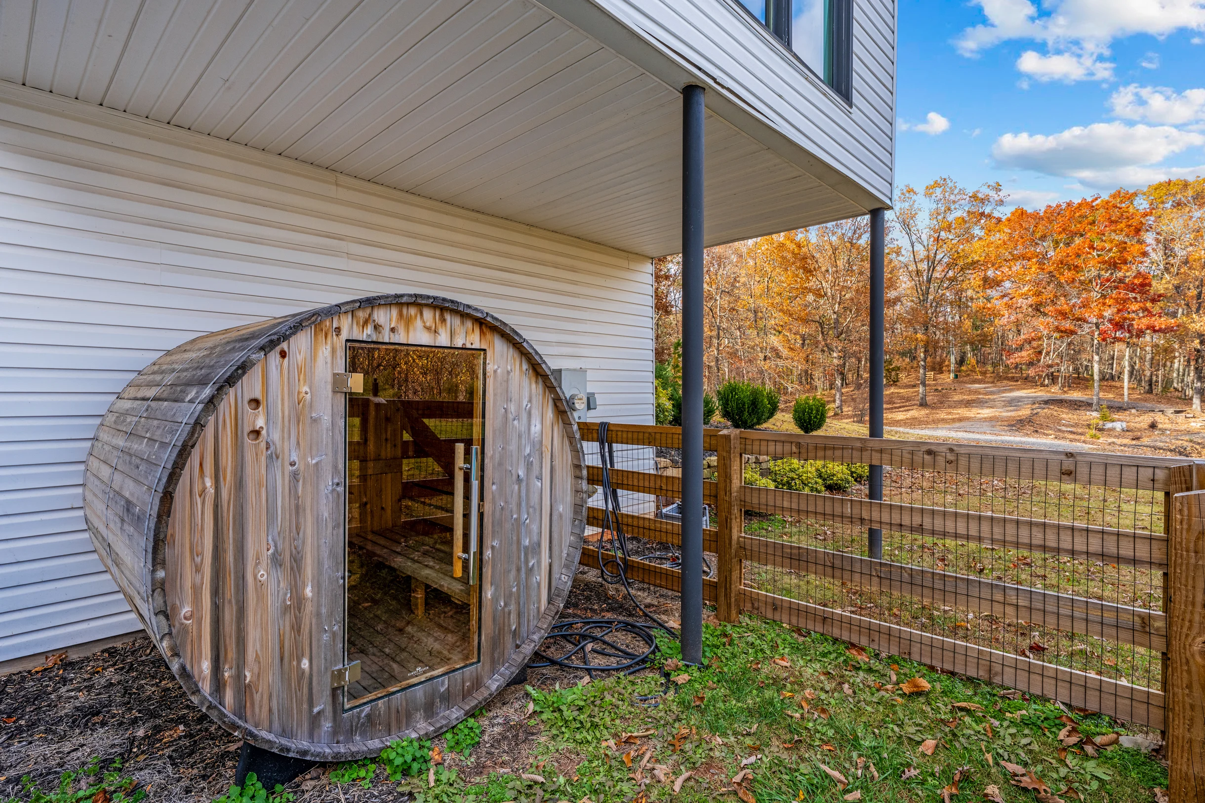 Wander Dahlonega Golden #131