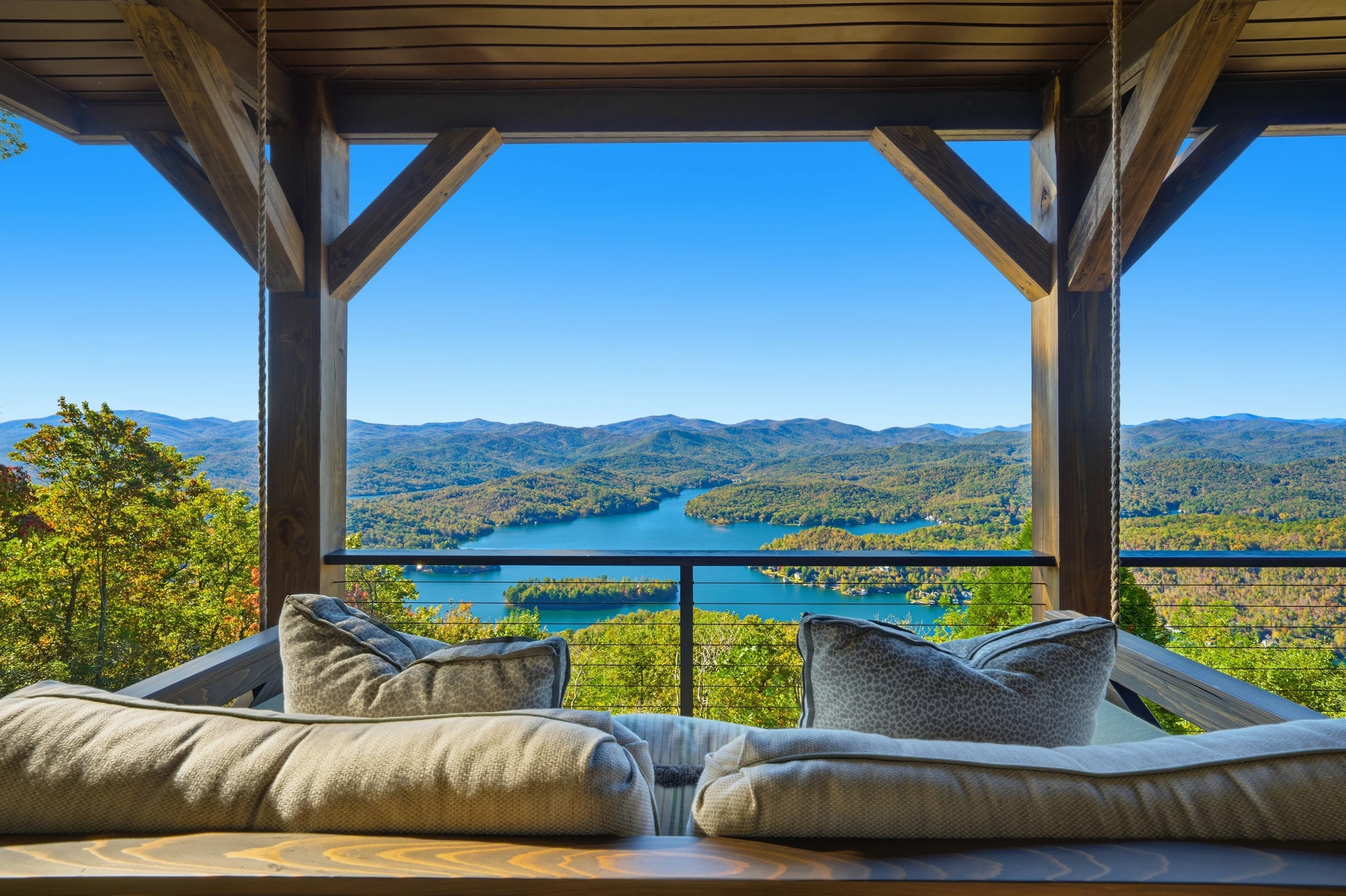 Wander Lake Burton #28