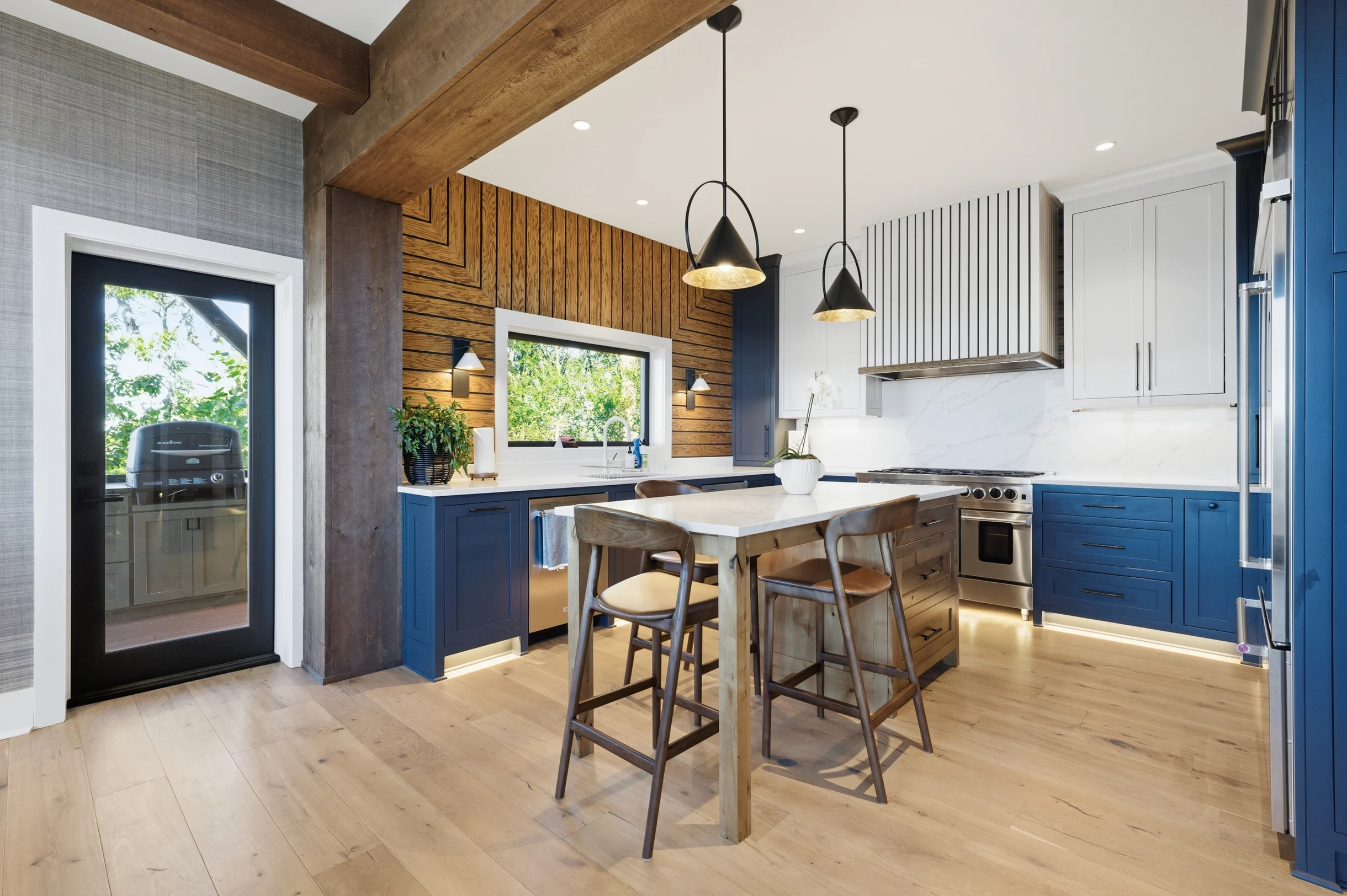 Wander Lake Burton #12