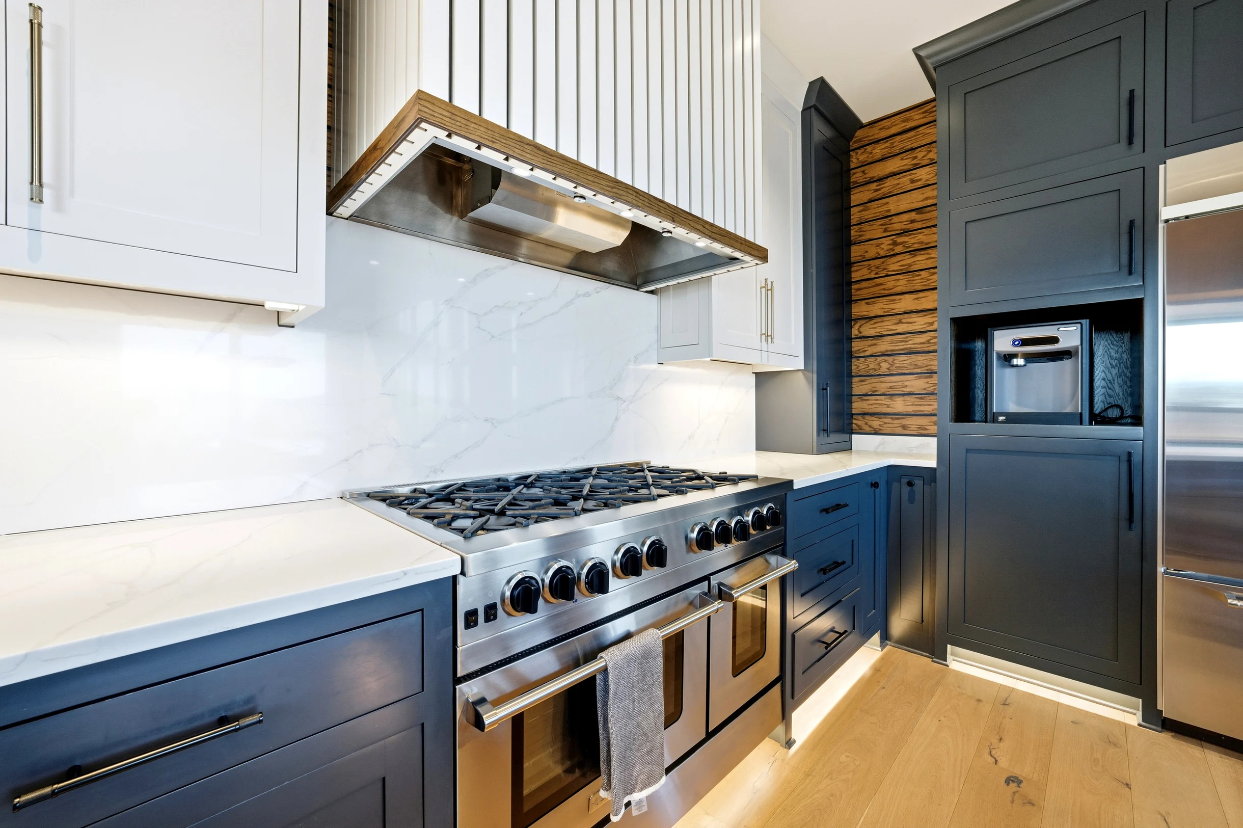 Wander Lake Burton #63