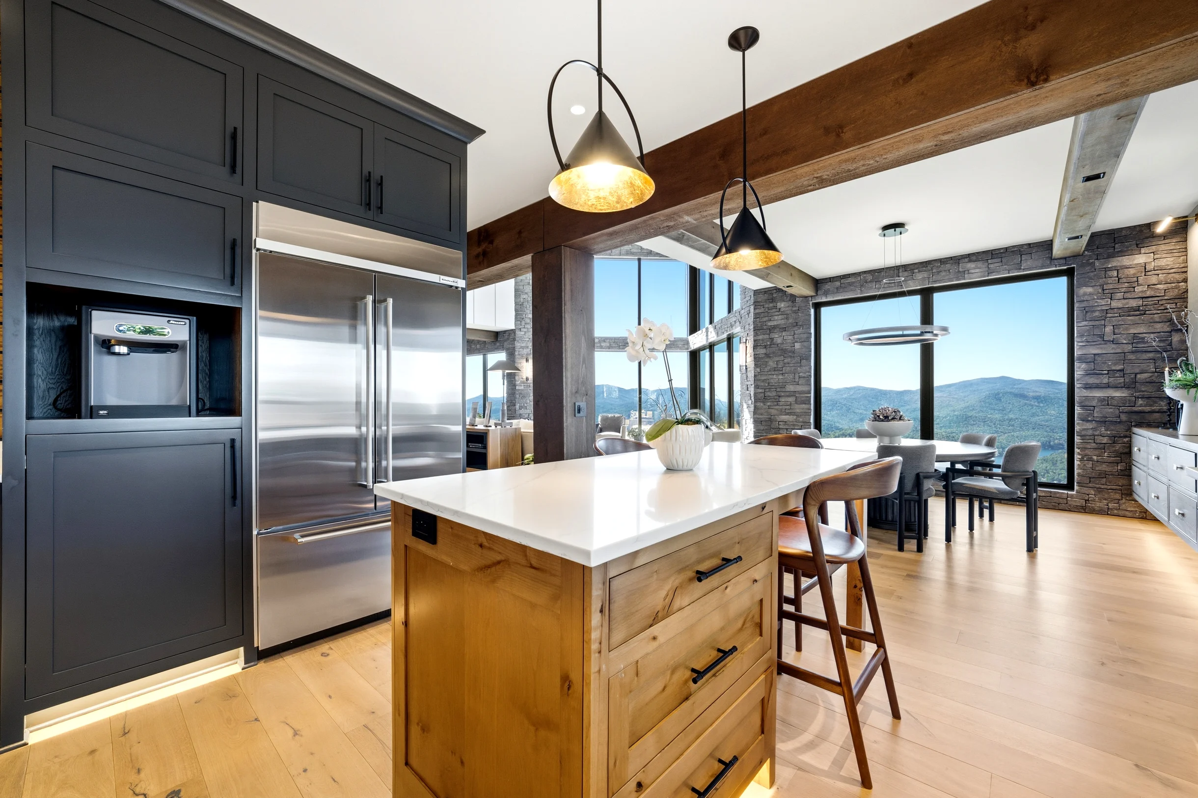 Wander Lake Burton #73