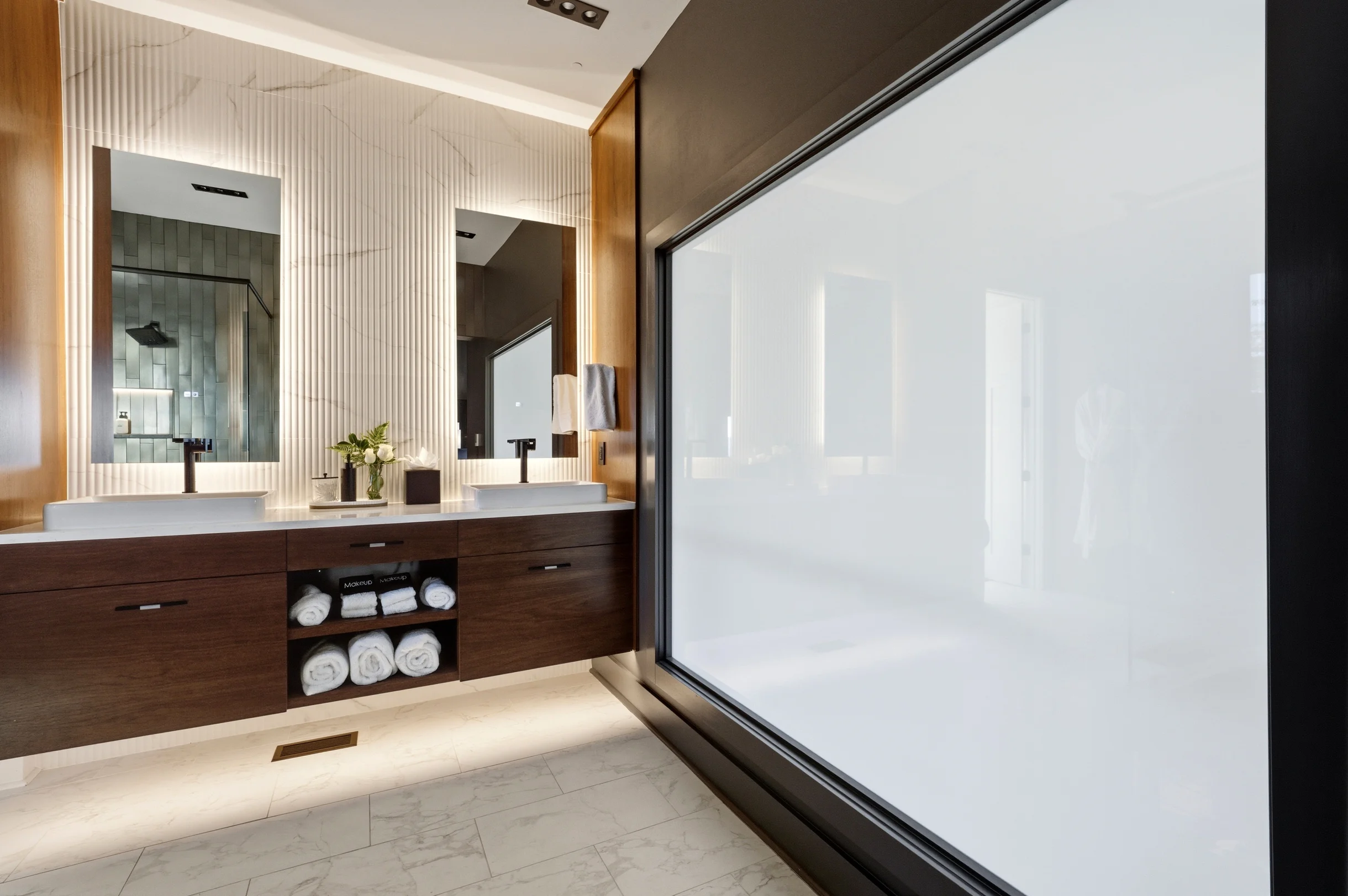 Wander Lake Burton #14