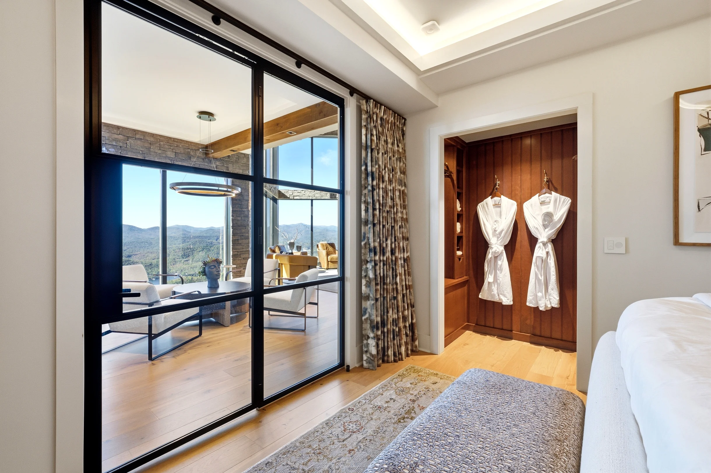 Wander Lake Burton #53