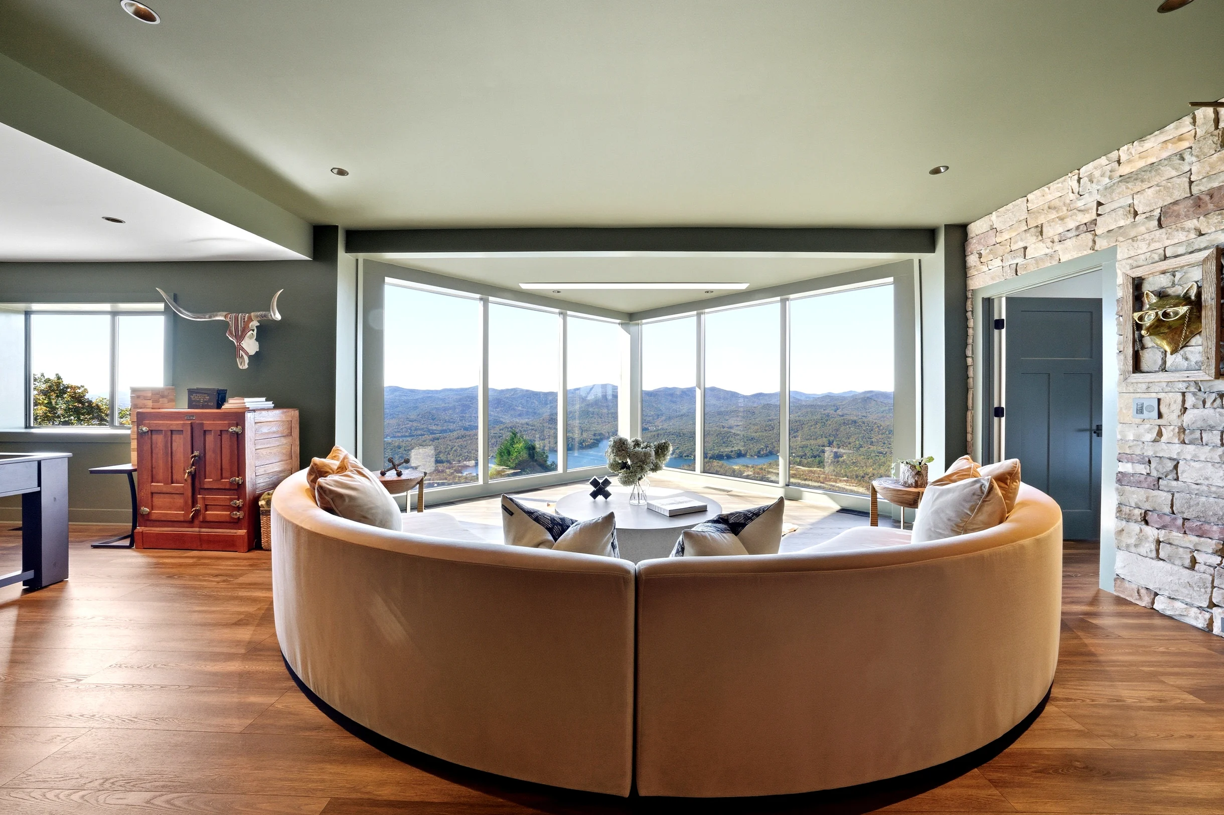 Wander Lake Burton #54