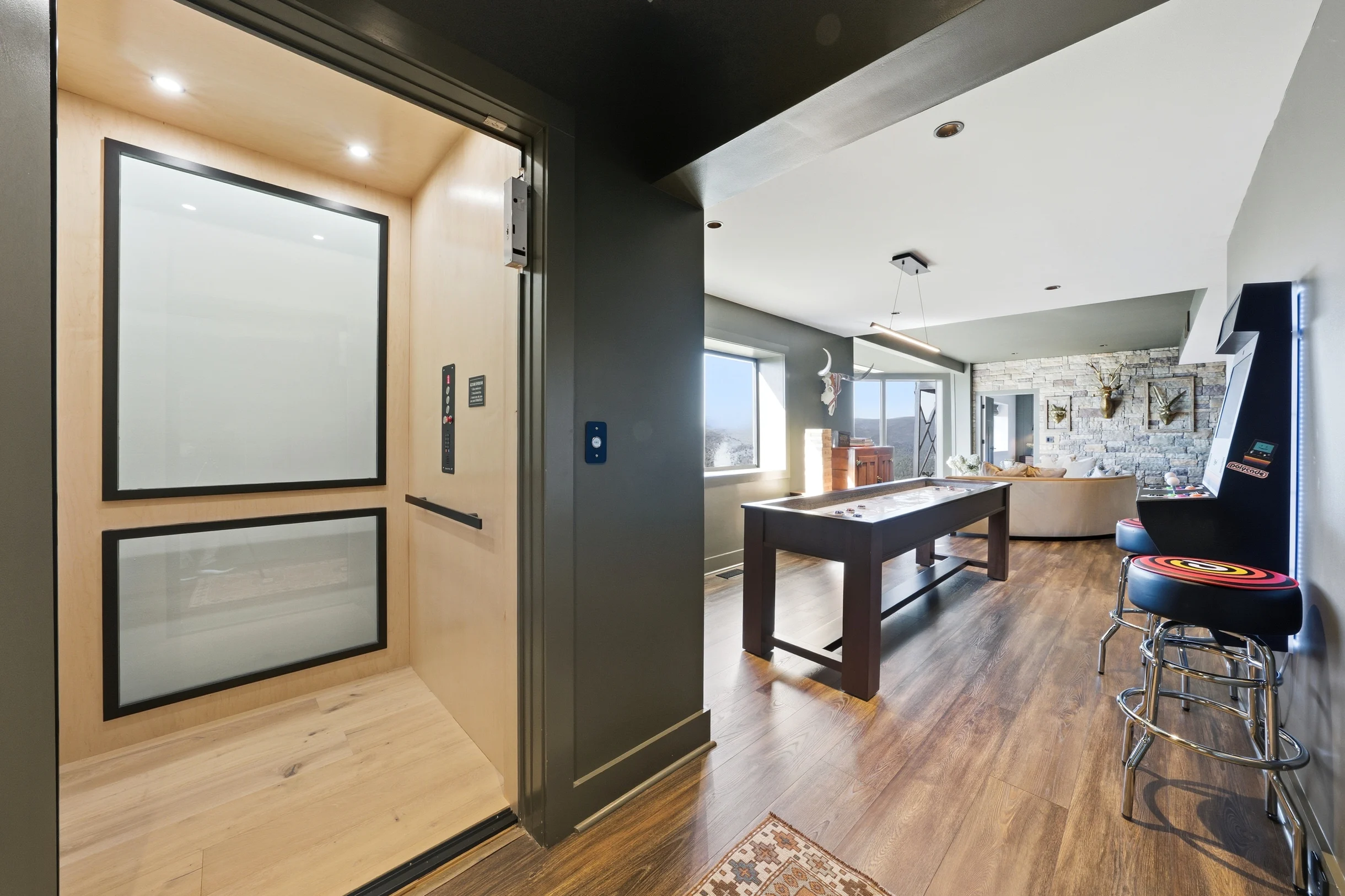 Wander Lake Burton #90