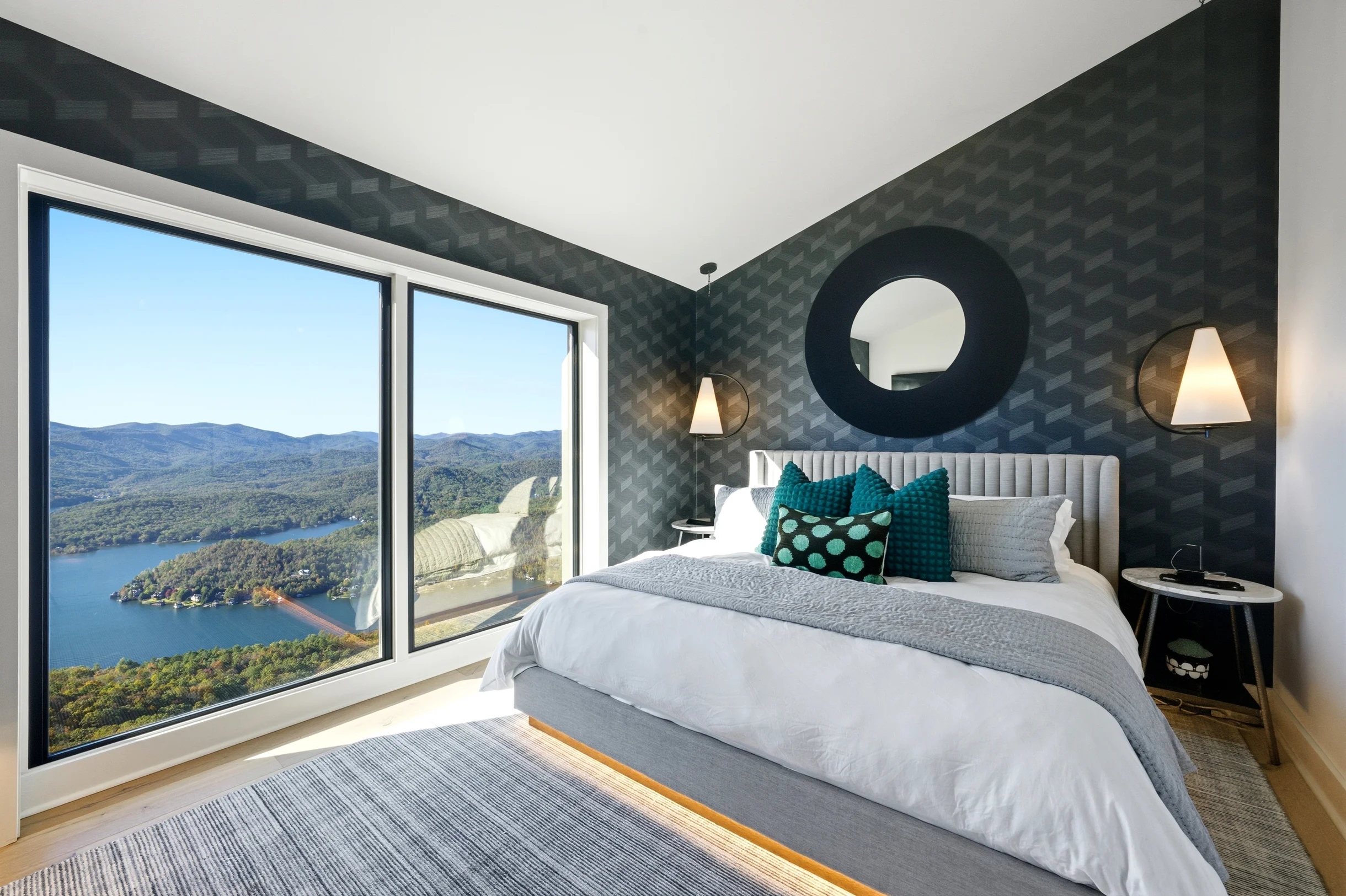 Wander Lake Burton #24