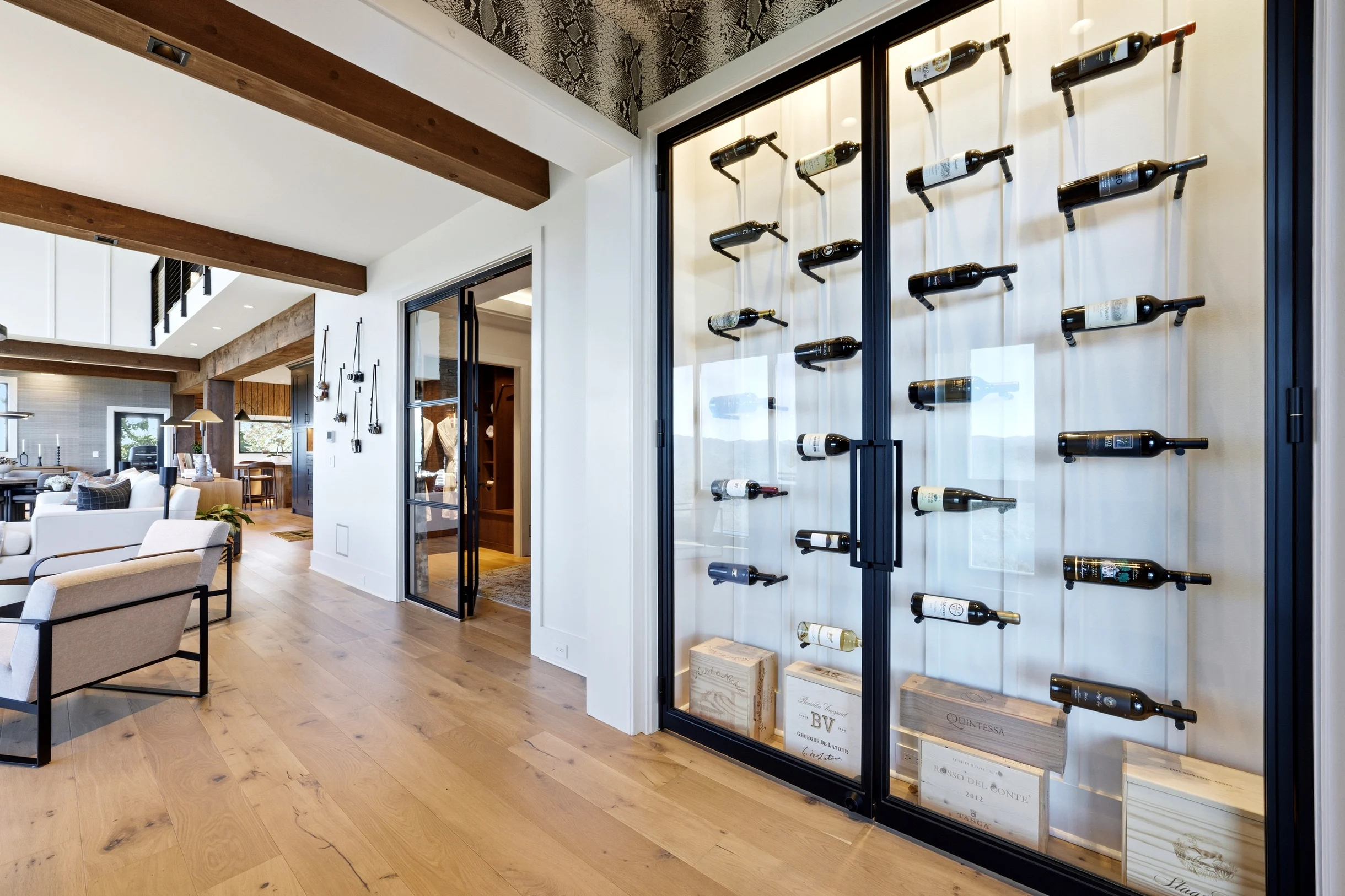 Wander Lake Burton #96