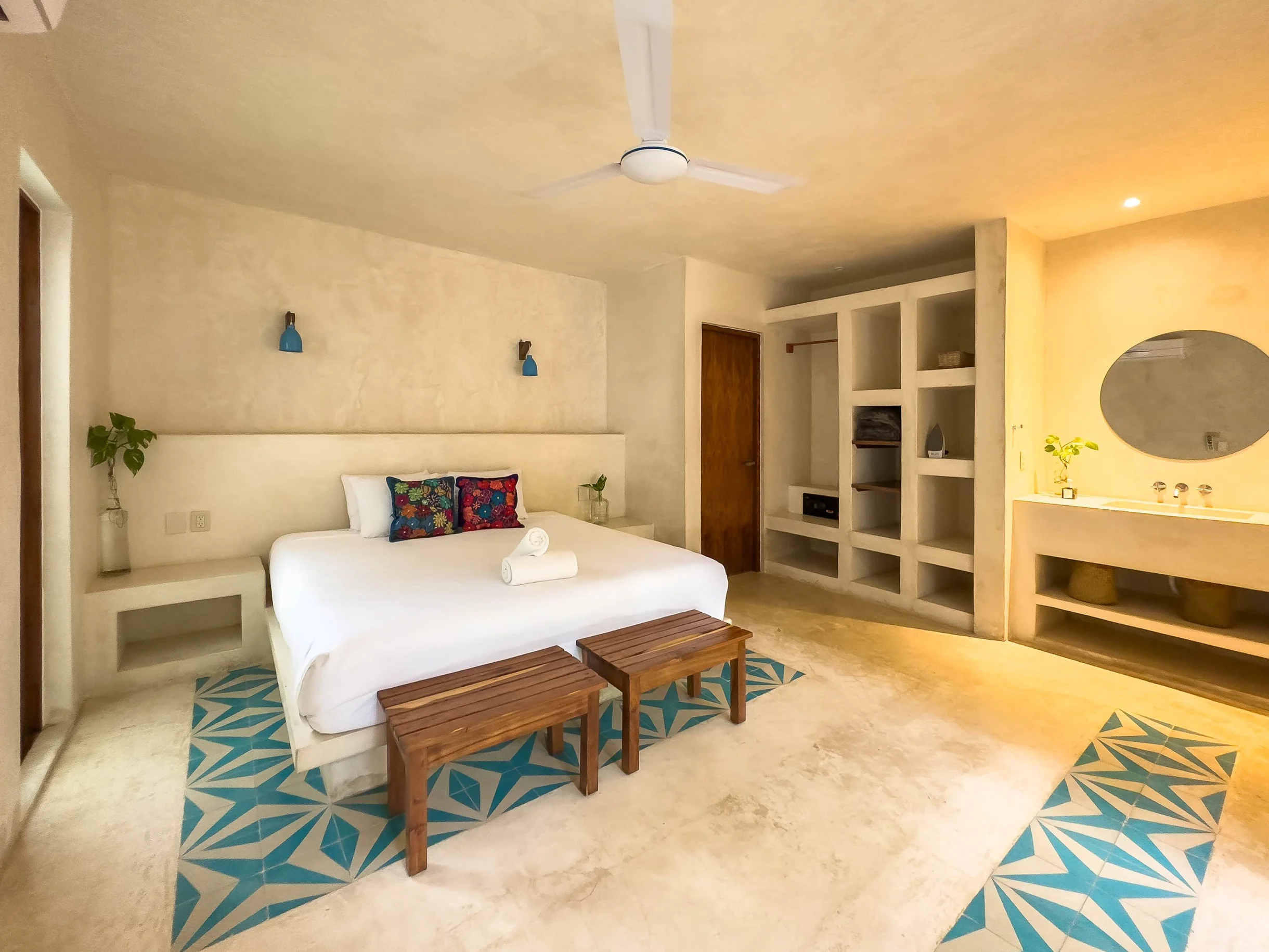 Wander Tulum Glow #10