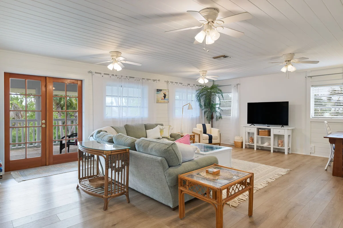 Home in Sanibel property photo 5