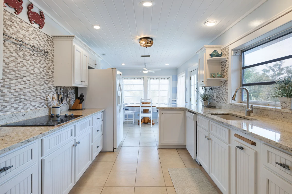 Home in Sanibel property photo 2