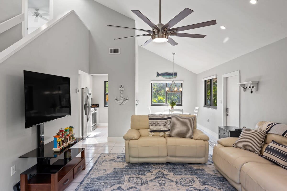 Townhome in Sanibel property photo 4