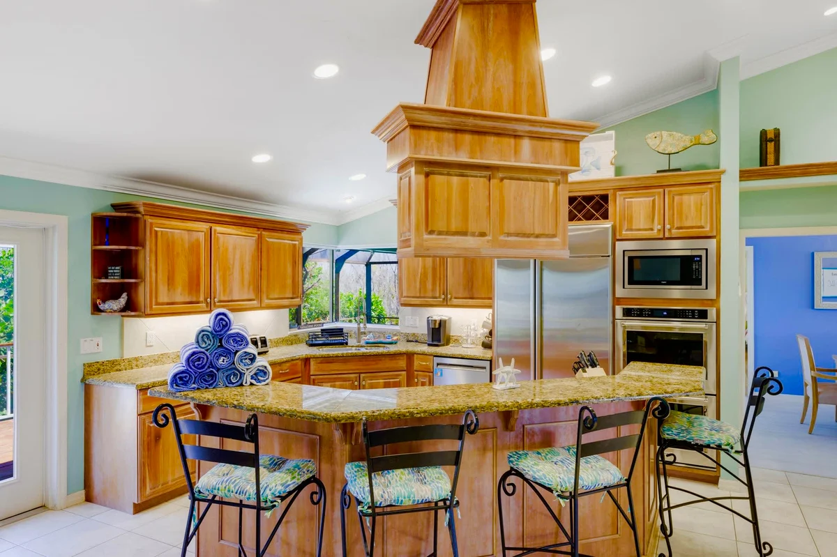 Home in Sanibel property photo 4