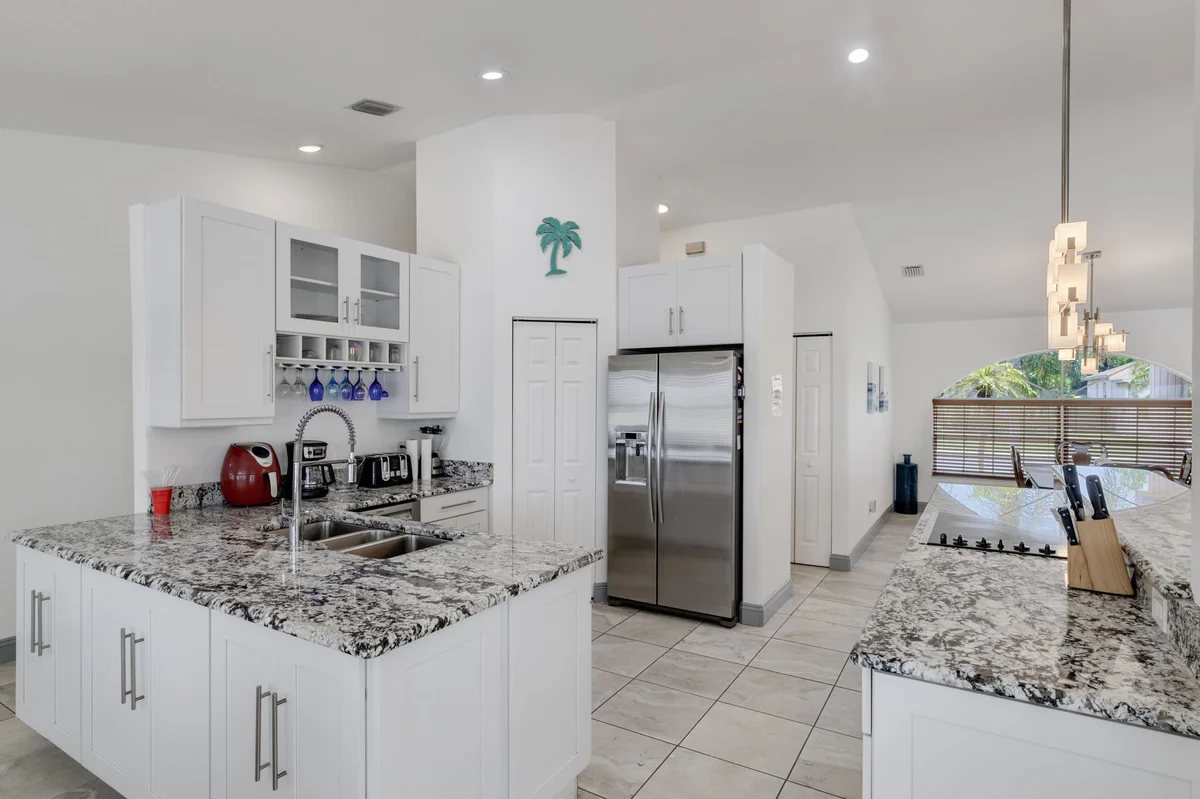 Home in Fort Myers property photo 5