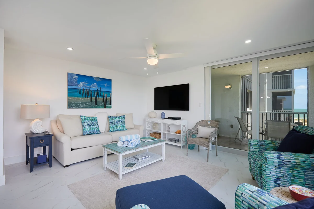 Condo in Sanibel property photo 3