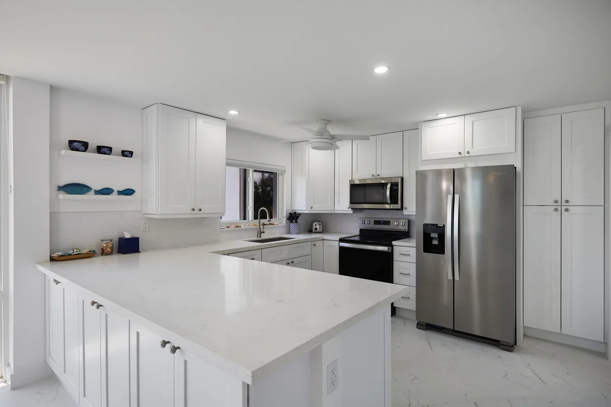 Condo in Sanibel property photo 5