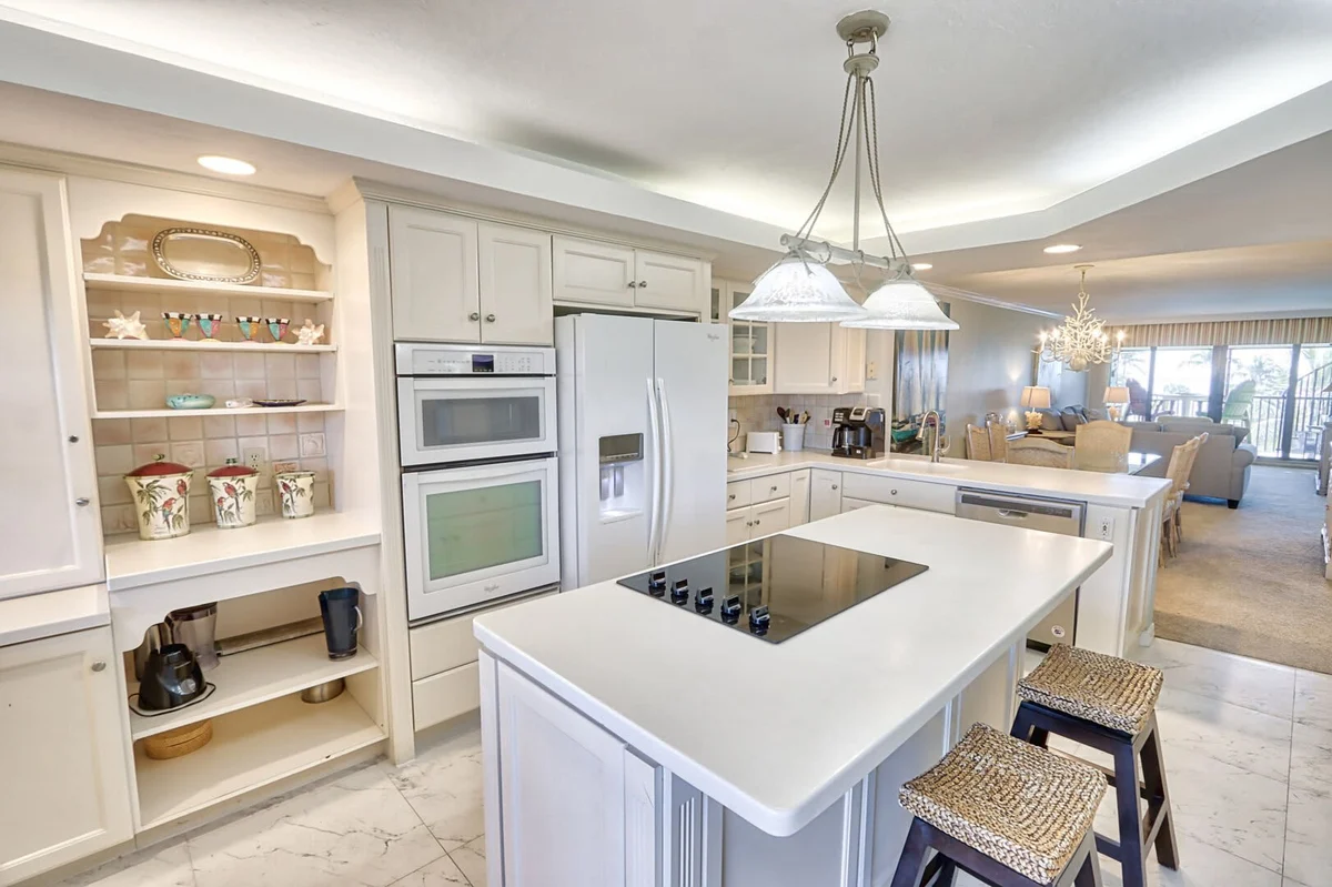 Home in Sanibel property photo 5