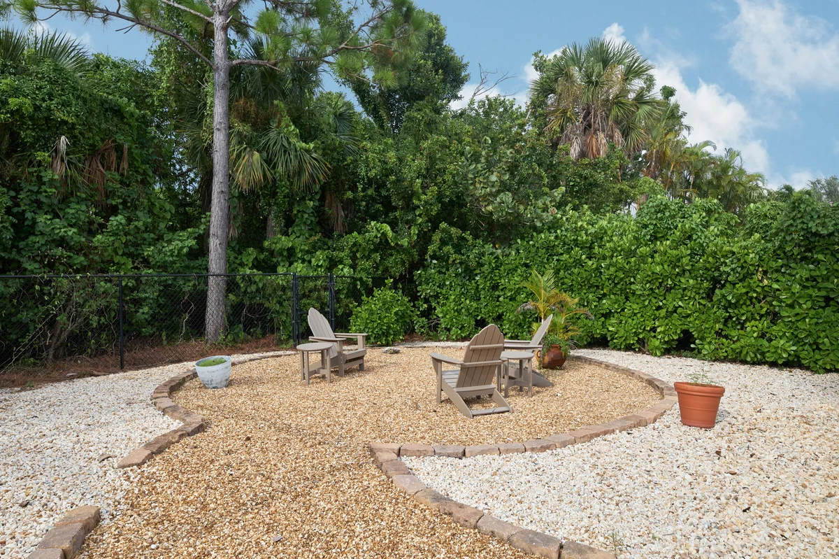 Home in Sanibel property photo 3