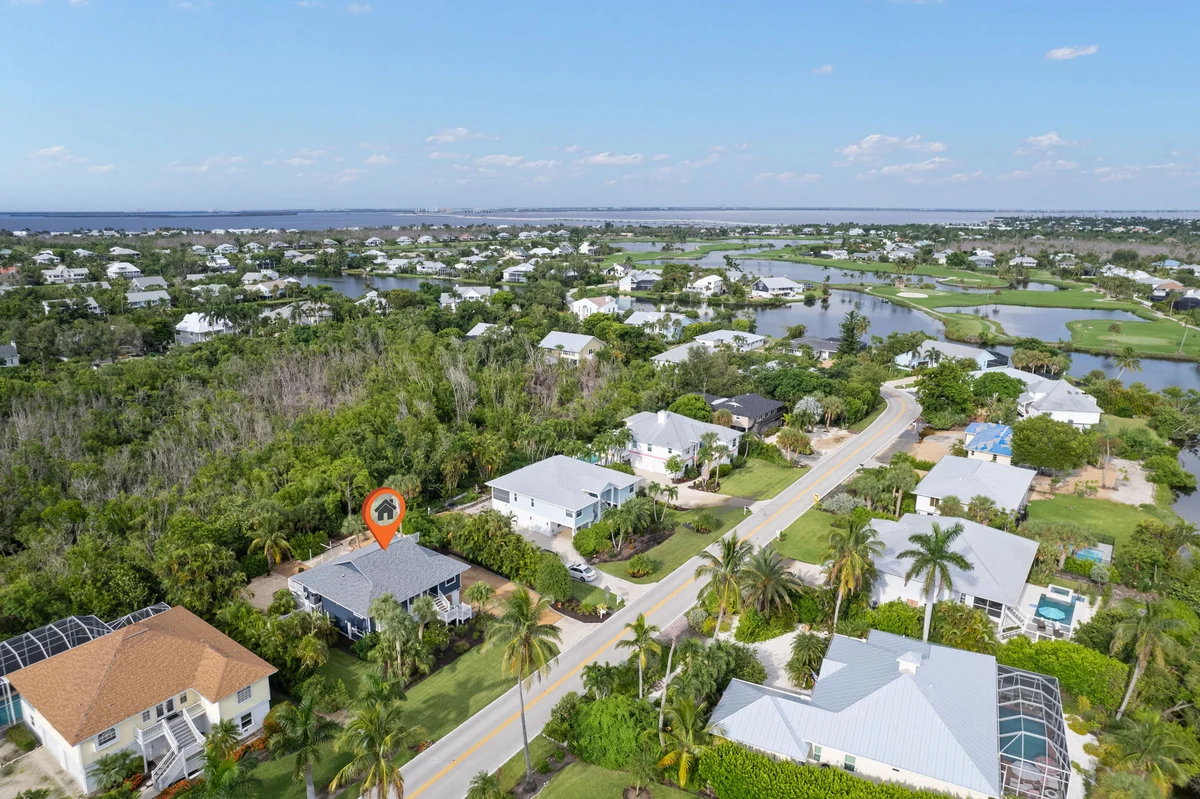 Home in Sanibel property photo 5