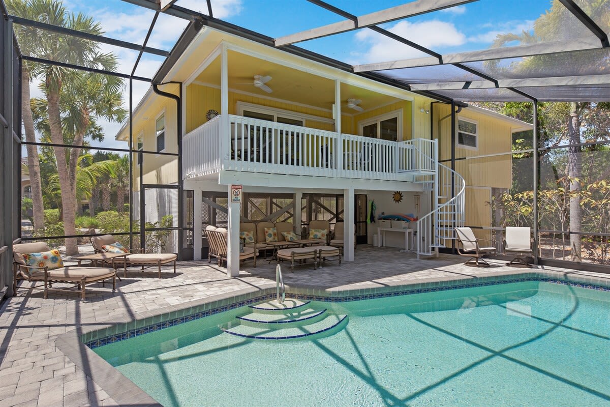 Home in Sanibel property photo 2