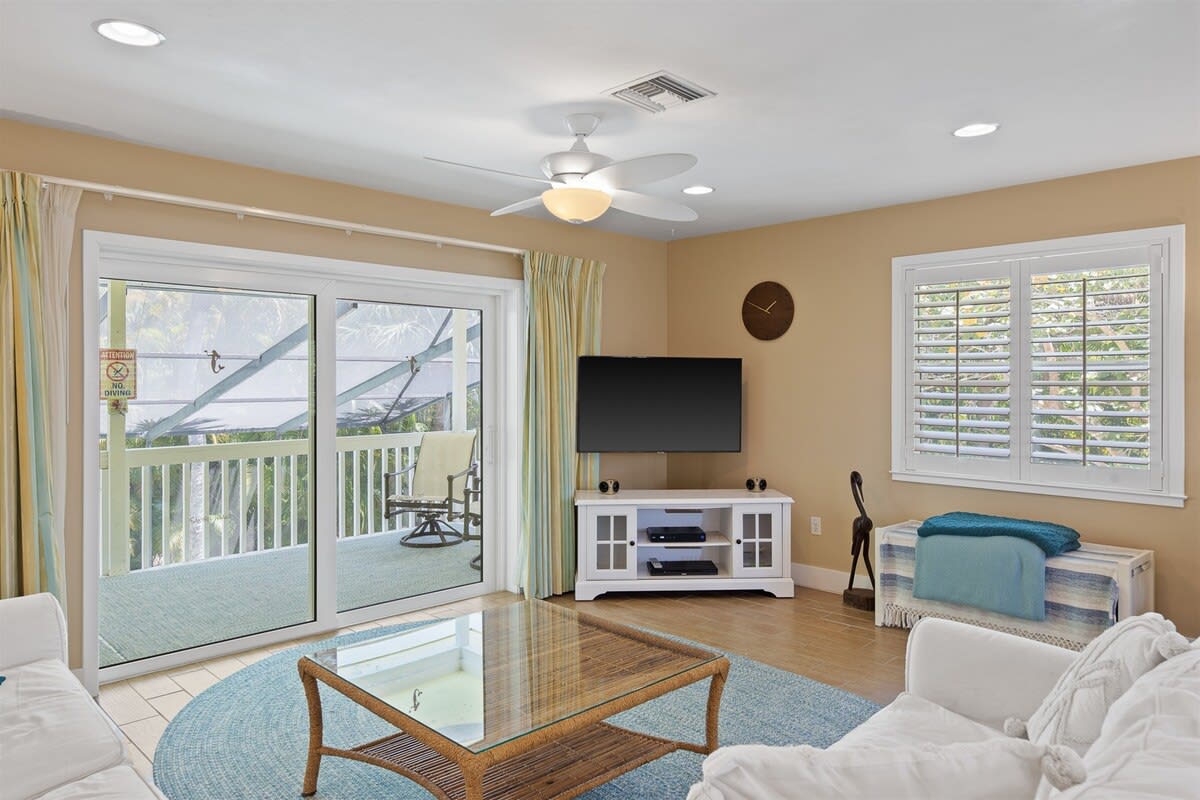 Home in Sanibel property photo 5
