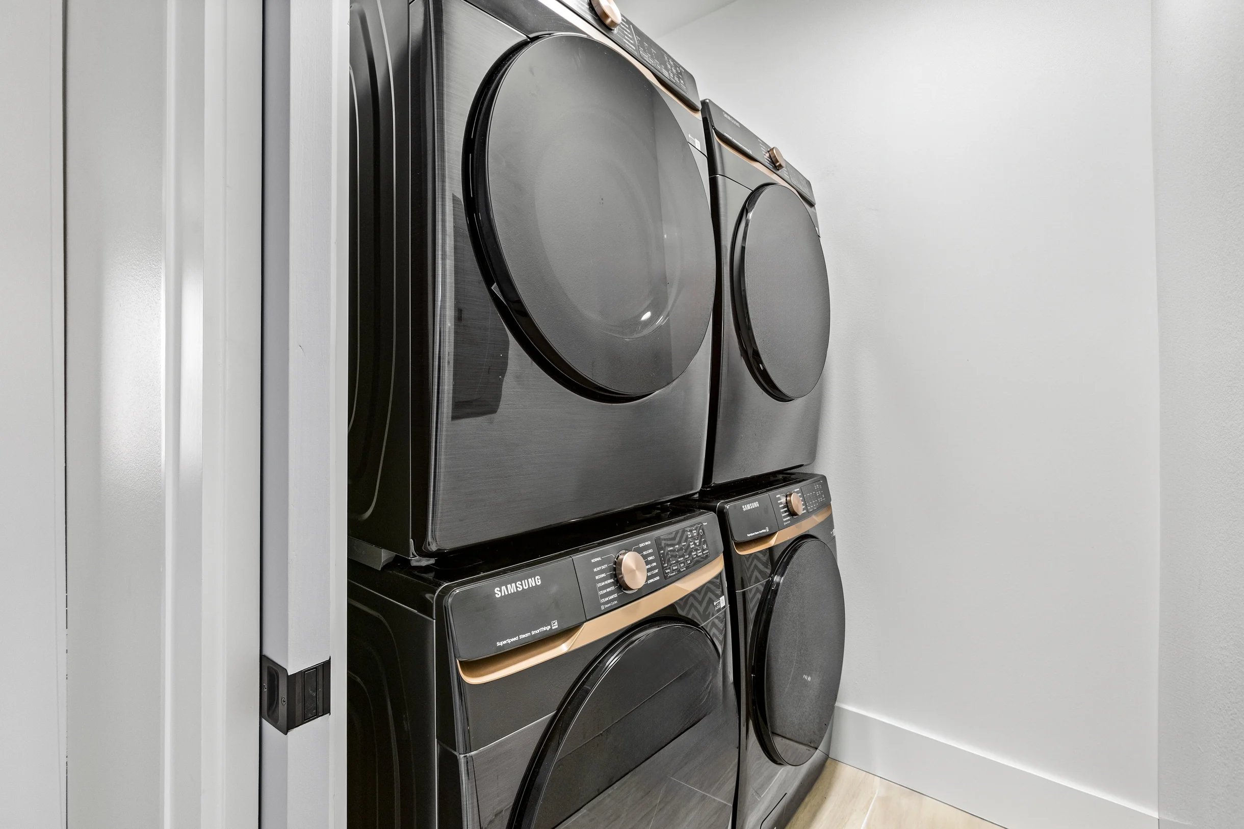 Wander Bolivar Bayfront #4