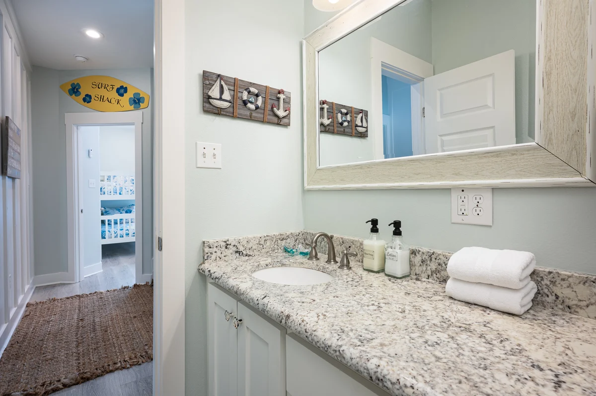 Wander Crystal Beach Dream