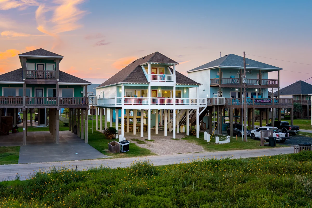 Wander Crystal Beach Dream