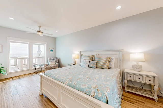 Bedroom 1 image 1
