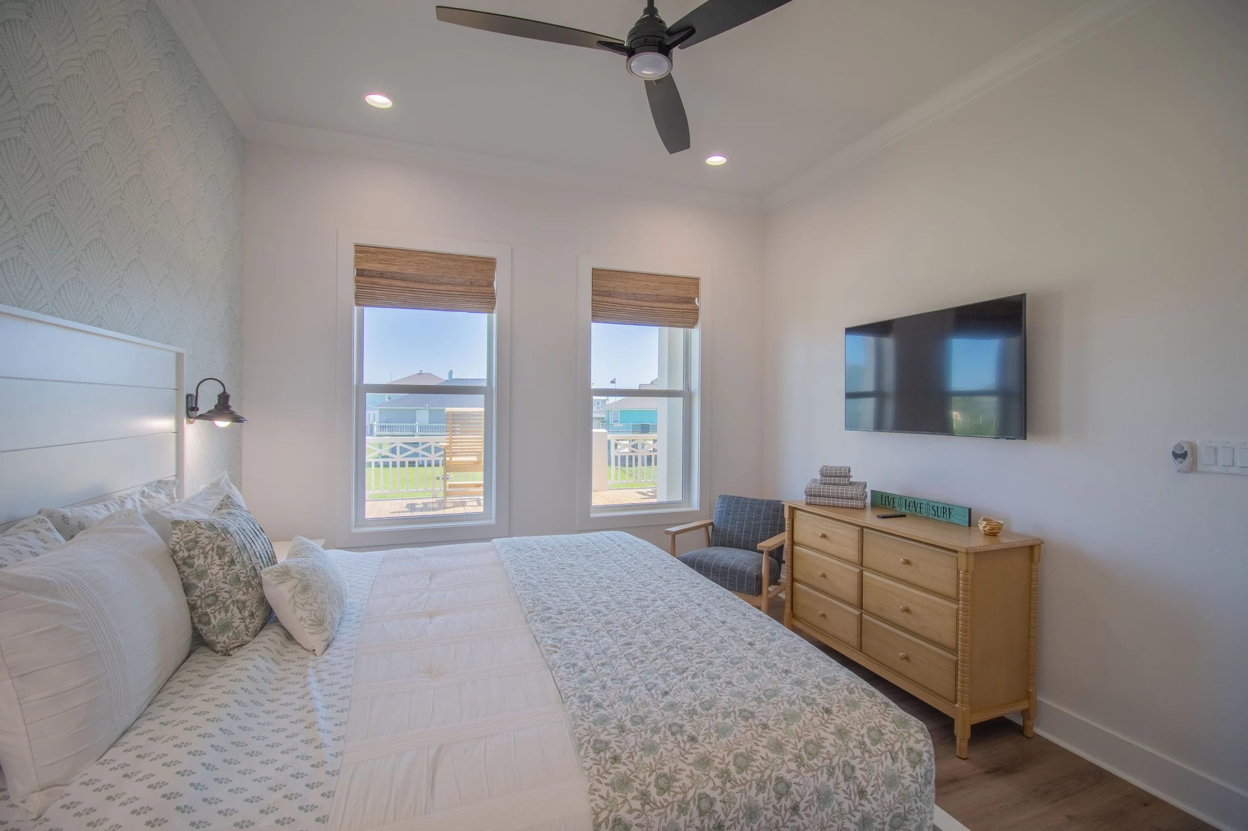 Wander Crystal Beach #29