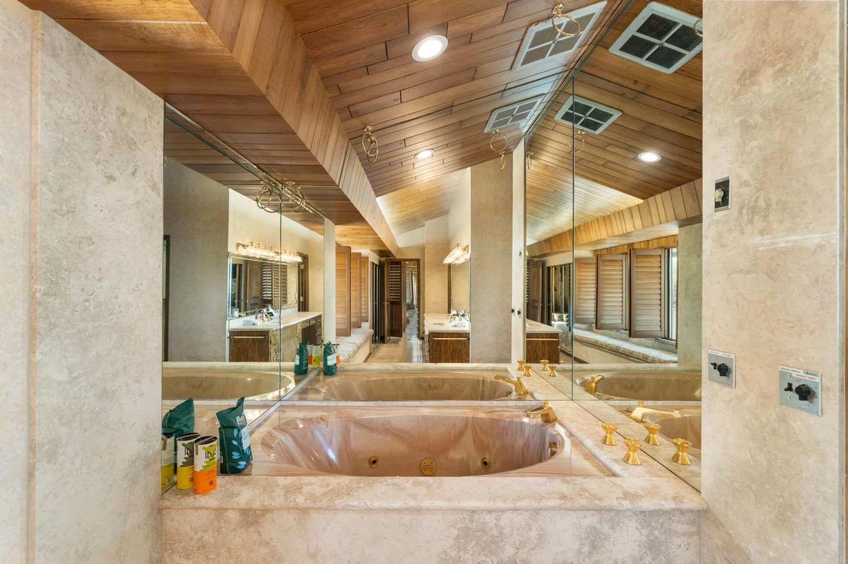 Wander Phoenix Waterfall #57