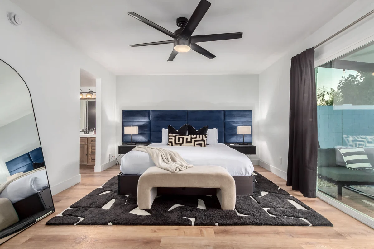 Home in Scottsdale property photo 2