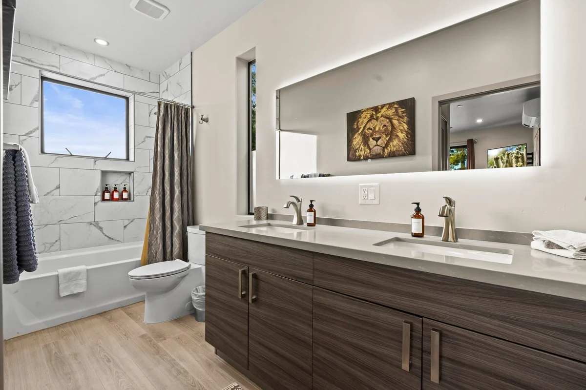 Wander Sedona Glow #44