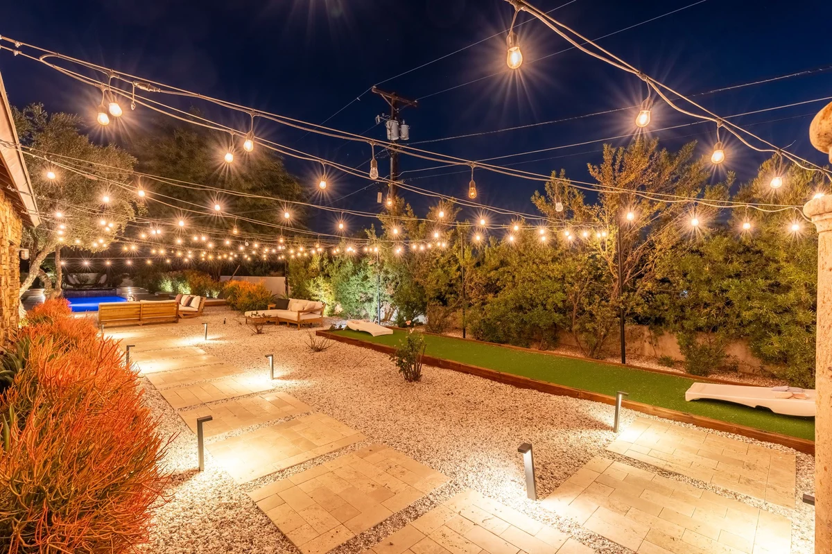 Wander Phoenix Oasis #10