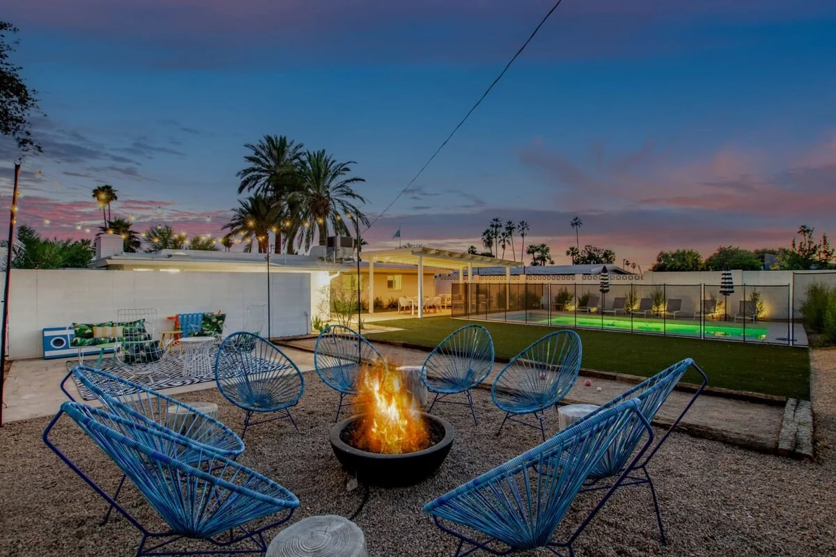 Home in Phoenix property photo 3