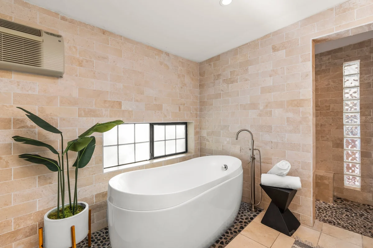 Wander Phoenix Oasis #56