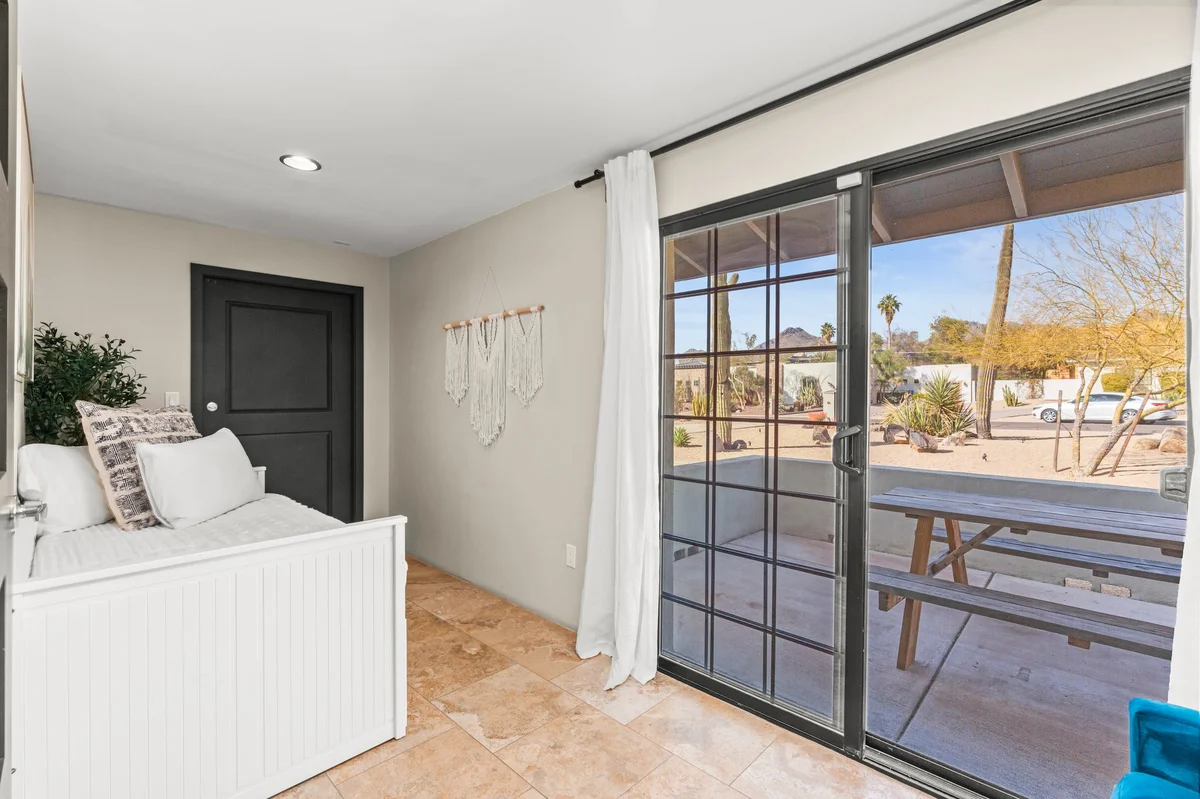 Wander Phoenix Oasis #37